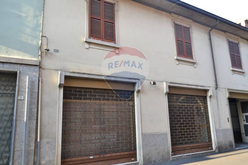 locale commerciale in vendita a Caravaggio