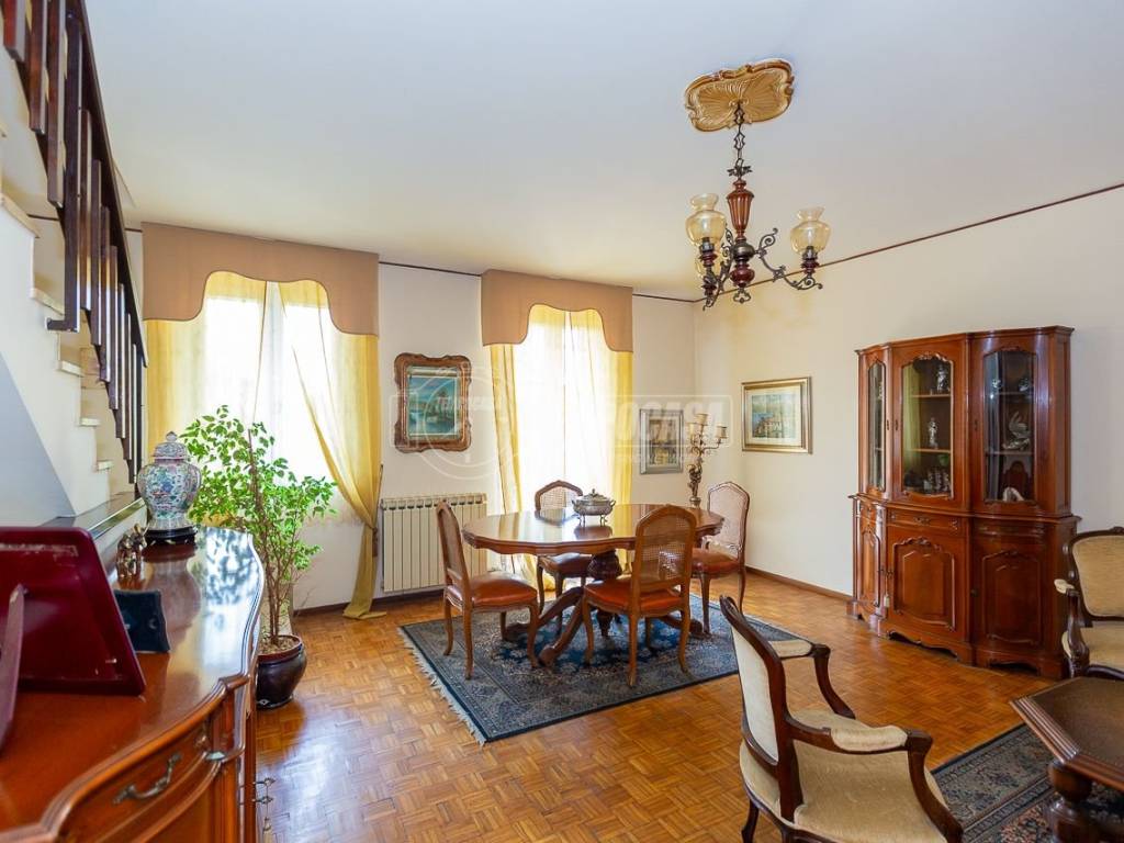 casa indipendente in vendita a Caravaggio