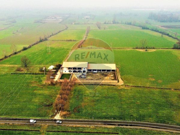casa indipendente in vendita a Caravaggio