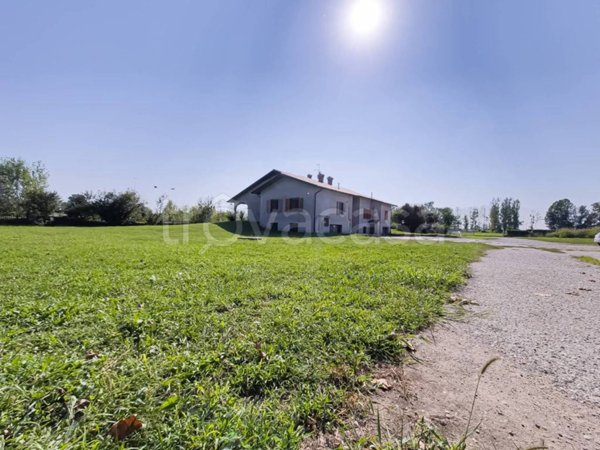 casa indipendente in vendita a Caravaggio