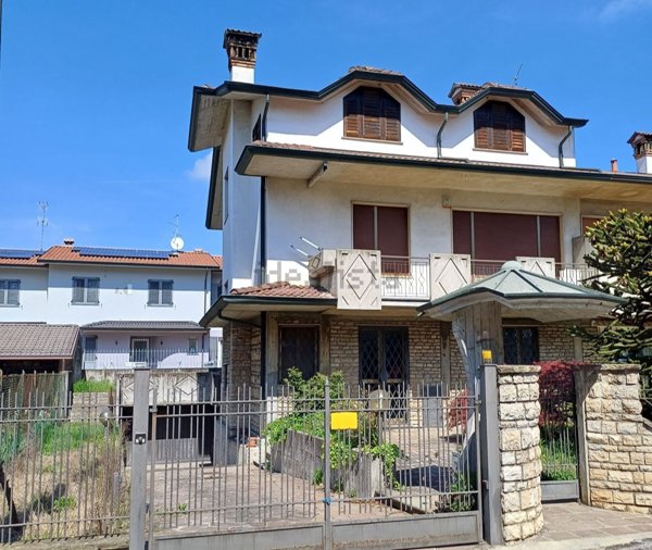 casa indipendente in vendita a Caravaggio