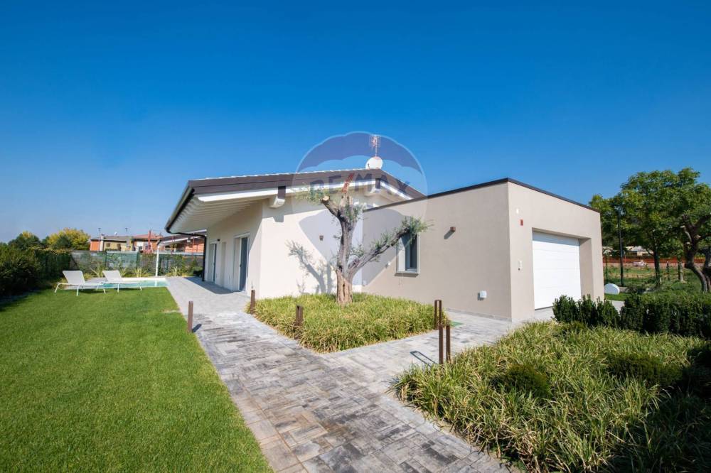 casa indipendente in vendita a Caravaggio