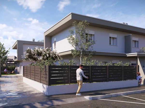 casa indipendente in vendita a Caravaggio