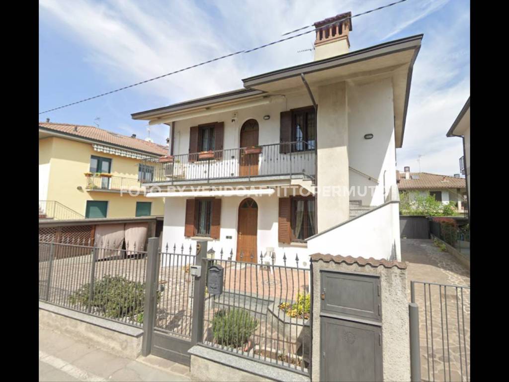 casa indipendente in vendita a Caravaggio