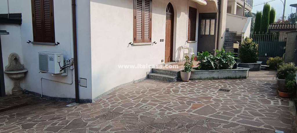 casa indipendente in vendita a Caravaggio