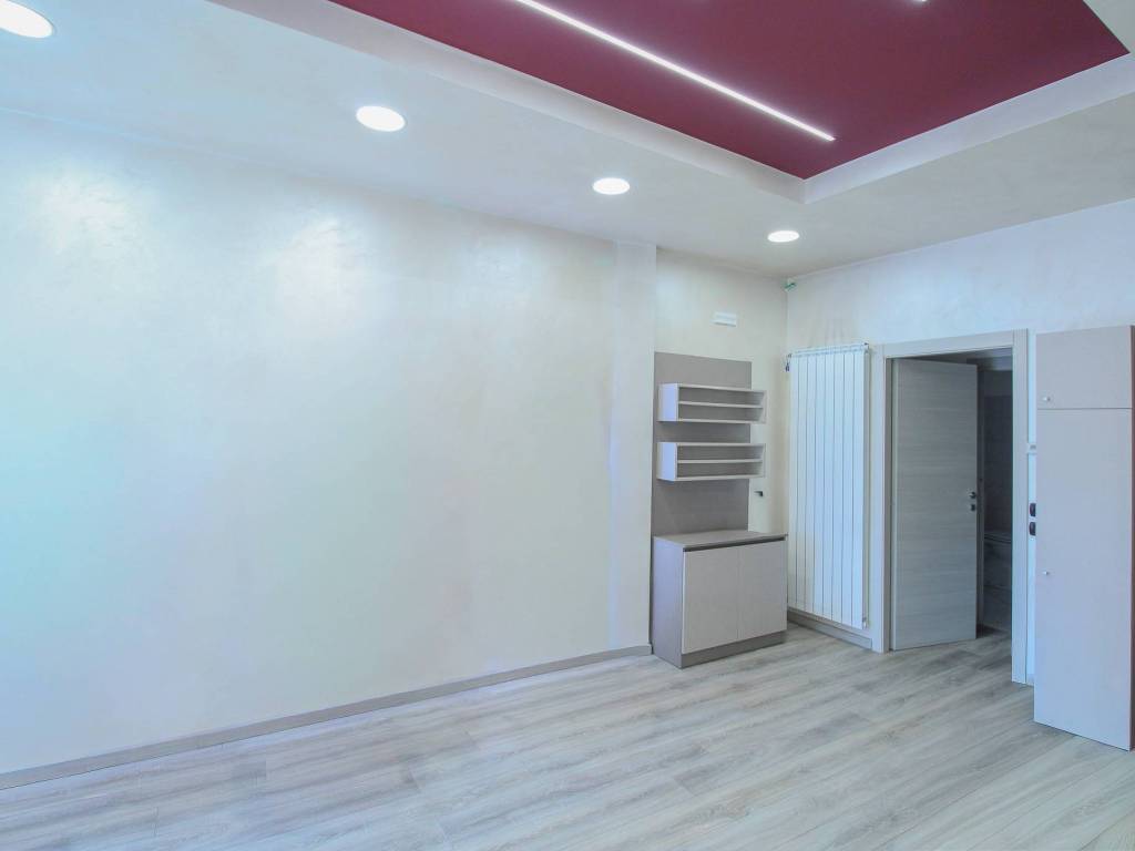 negozio in vendita a Caravaggio