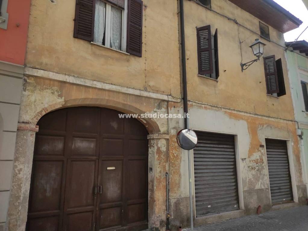 casa indipendente in vendita a Caravaggio
