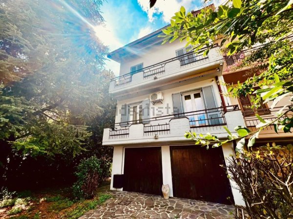 casa indipendente in vendita a Caravaggio