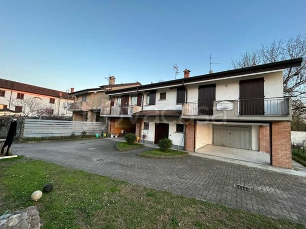 casa indipendente in vendita a Caravaggio