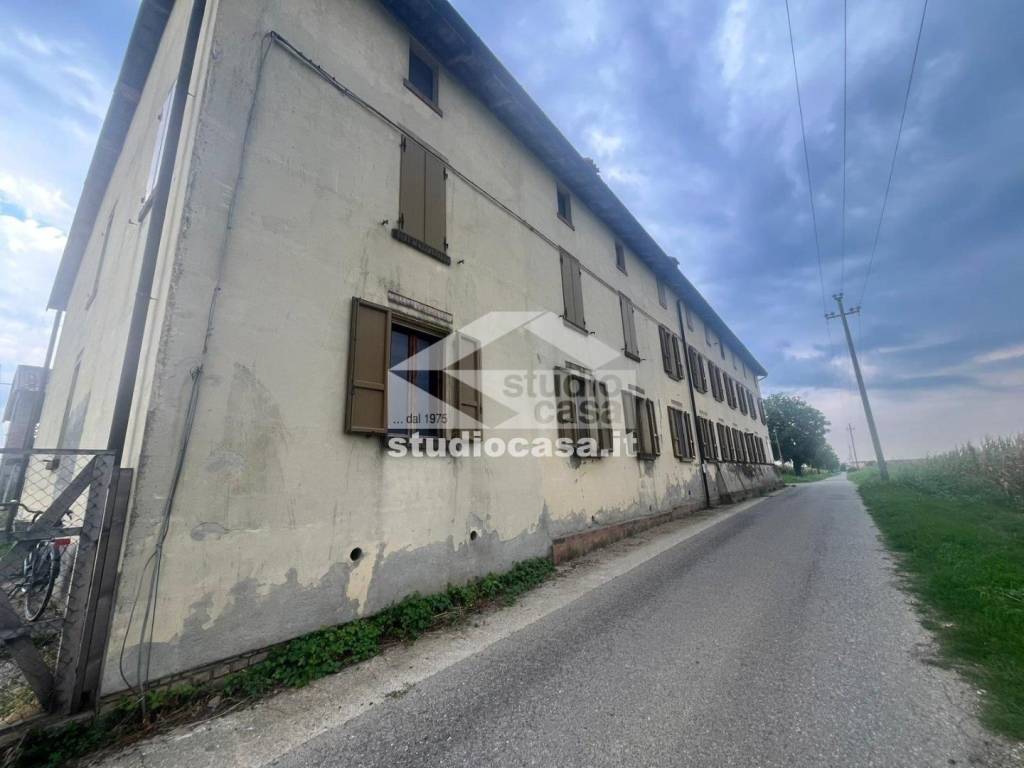 casa indipendente in vendita a Caravaggio