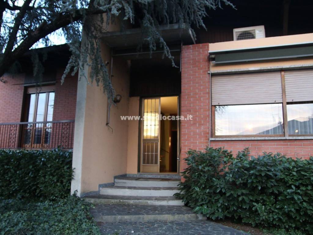casa indipendente in vendita a Caravaggio