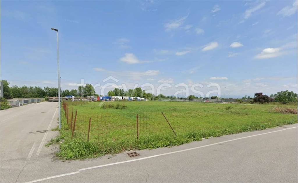 terreno edificabile in vendita a Caravaggio