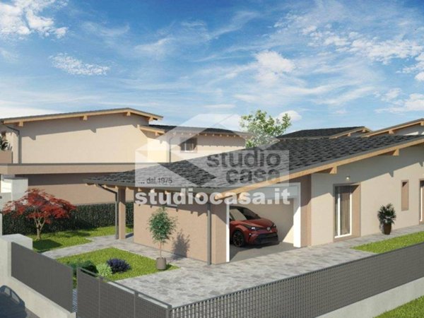 casa indipendente in vendita a Caravaggio