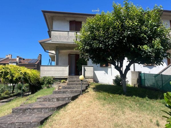 casa indipendente in vendita a Caravaggio