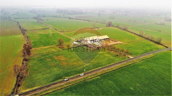 terreno agricolo in vendita a Caravaggio
