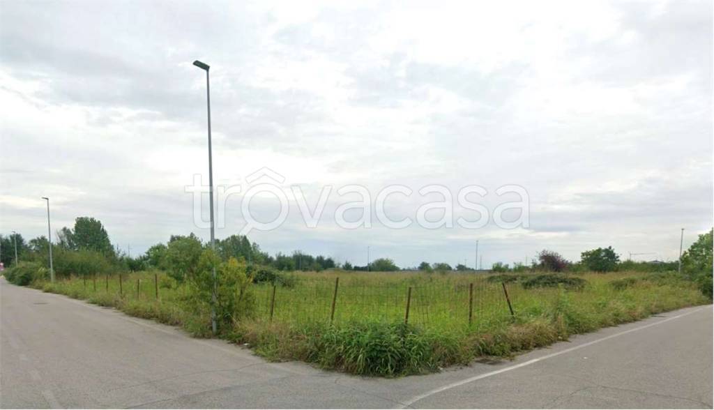 terreno edificabile in vendita a Caravaggio