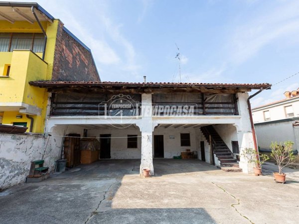 casa indipendente in vendita a Caravaggio