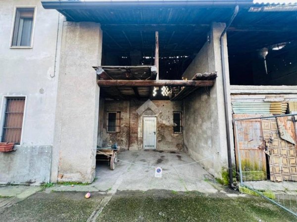 casa indipendente in vendita a Caravaggio