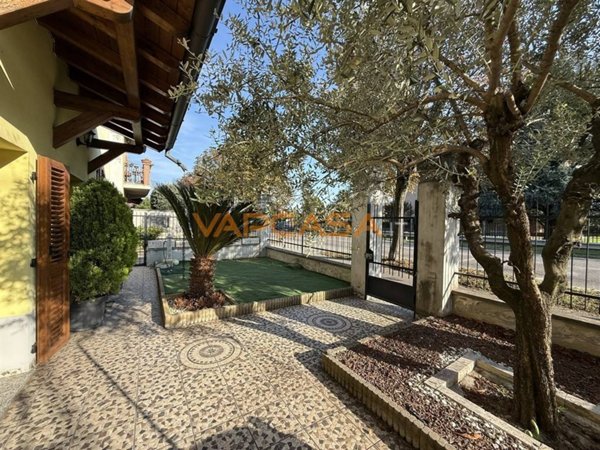 casa indipendente in vendita a Caravaggio