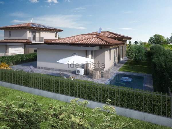 casa indipendente in vendita a Caravaggio