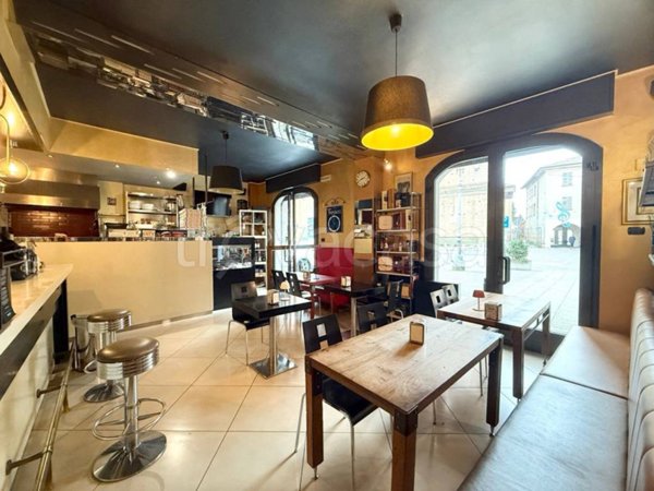 negozio in vendita a Caravaggio