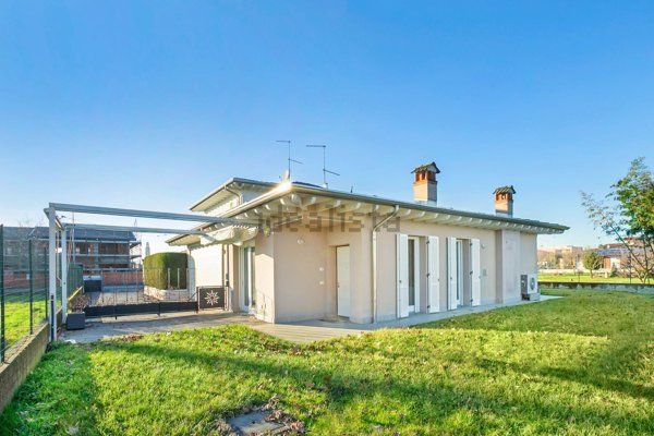 casa indipendente in vendita a Caravaggio