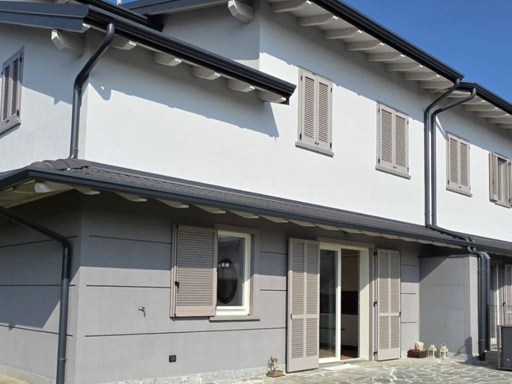 casa indipendente in vendita a Caravaggio