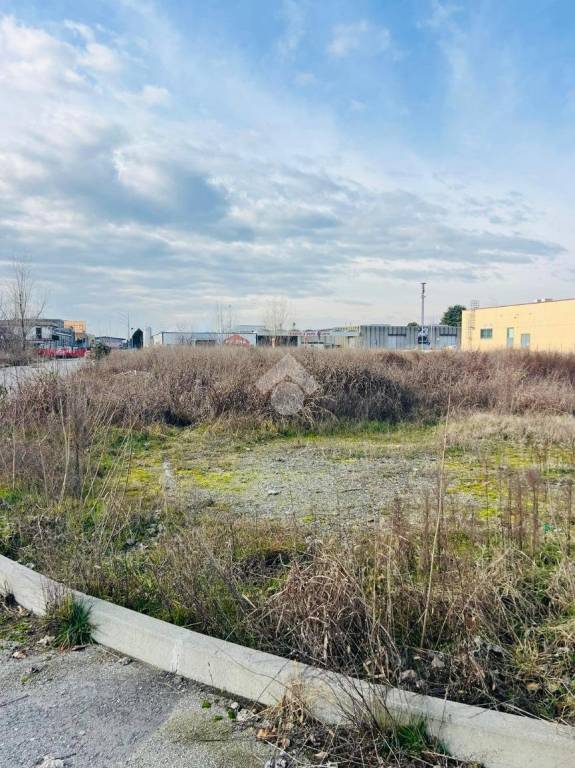 terreno edificabile in vendita a Caravaggio