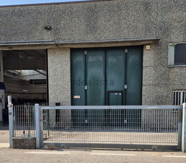 ufficio in vendita a Caravaggio