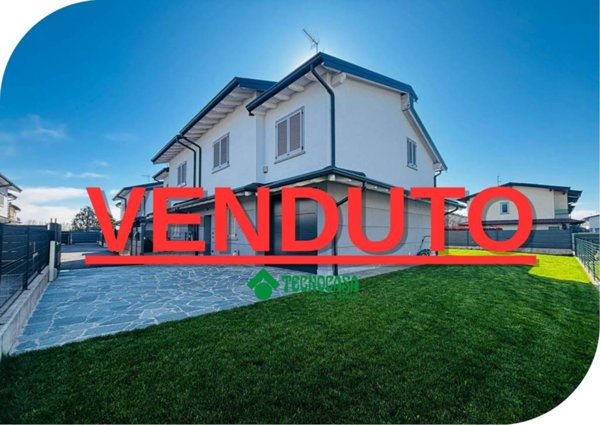 casa indipendente in vendita a Caravaggio