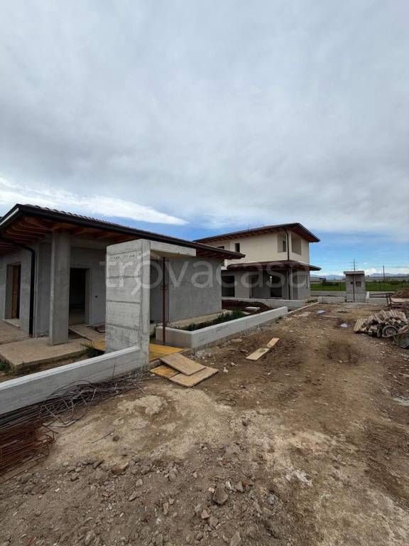 casa indipendente in vendita a Caravaggio