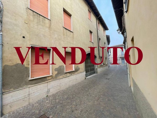 casa indipendente in vendita a Caravaggio