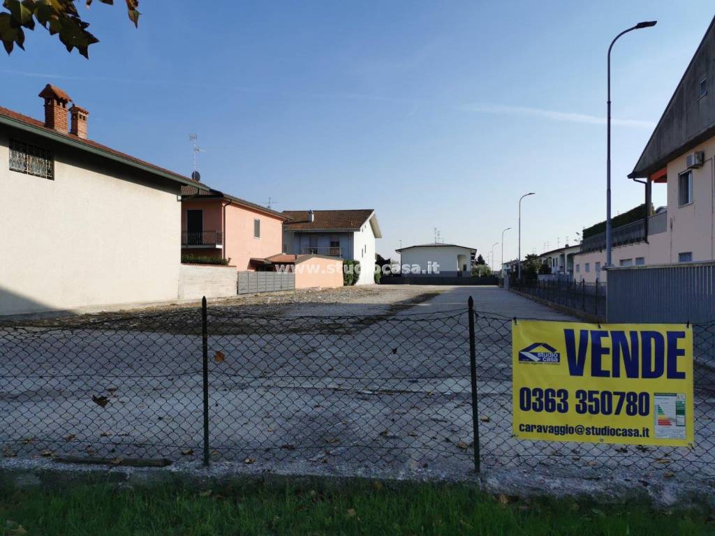 casa indipendente in vendita a Caravaggio