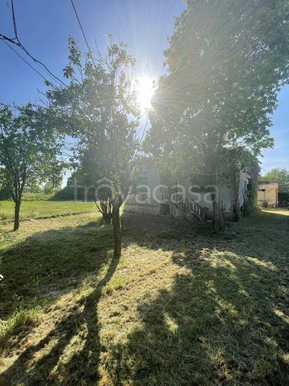 casa indipendente in vendita a Caravaggio