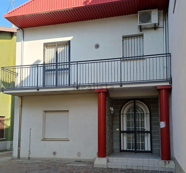 casa indipendente in vendita a Caravaggio
