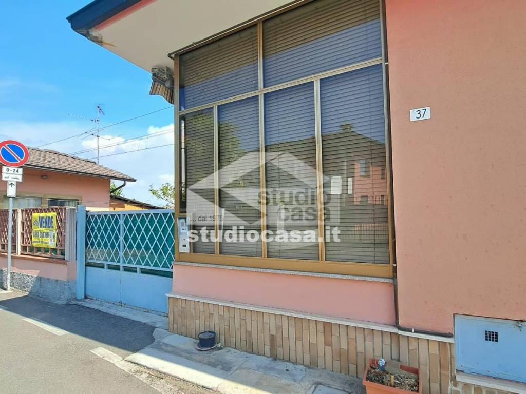 casa indipendente in vendita a Caravaggio