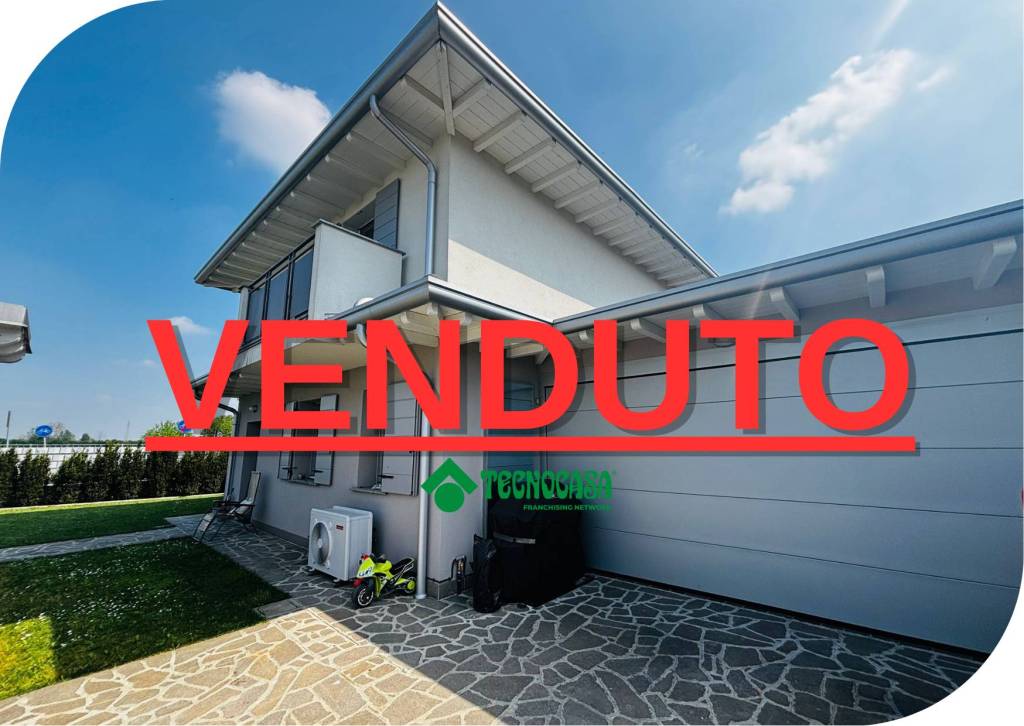 casa indipendente in vendita a Caravaggio