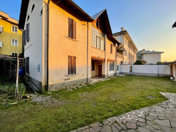 casa indipendente in vendita a Caravaggio