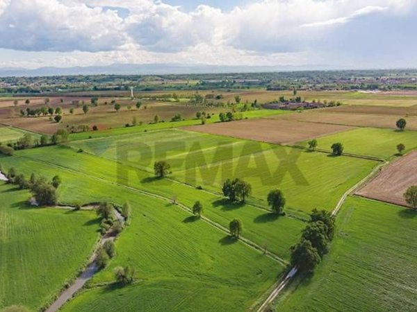 terreno agricolo in vendita a Caravaggio