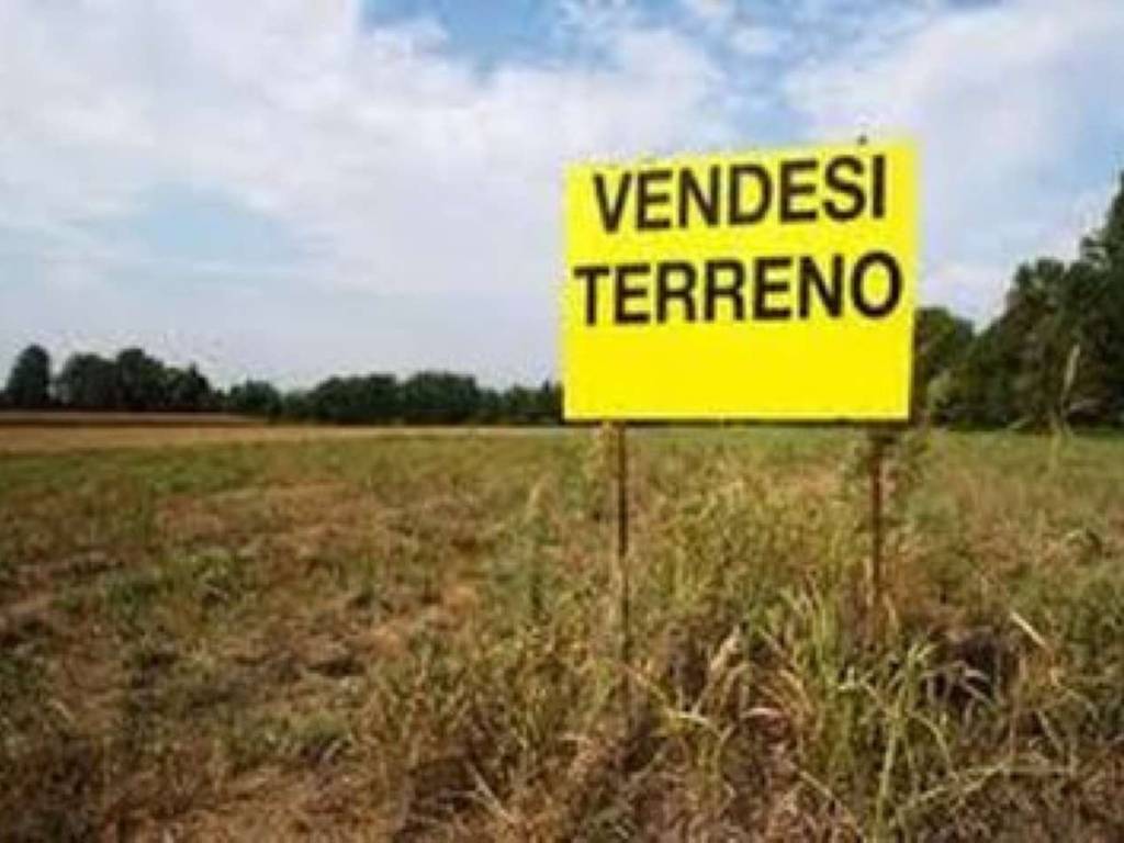 terreno edificabile in vendita a Caravaggio