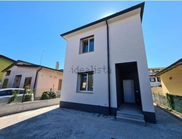 casa indipendente in vendita a Caravaggio