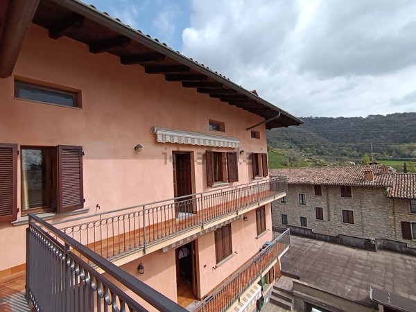 appartamento in vendita a Carobbio degli Angeli