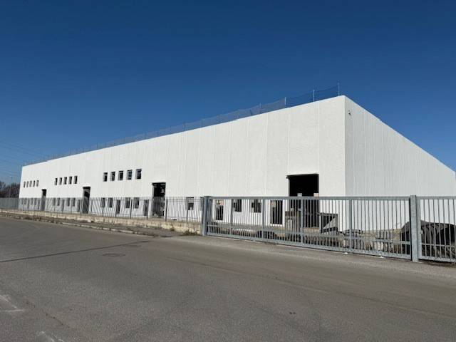 capannone in vendita a Carobbio degli Angeli