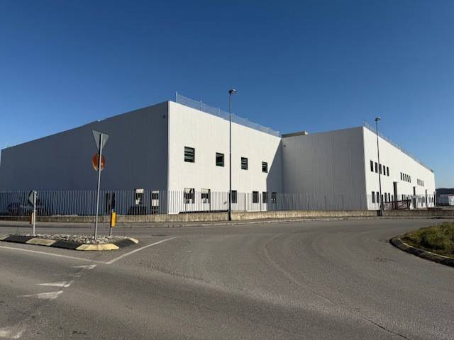 capannone in vendita a Carobbio degli Angeli