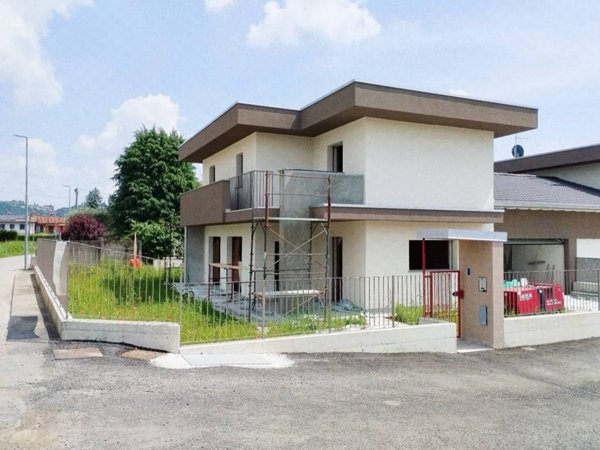 casa indipendente in vendita a Carobbio degli Angeli