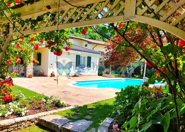 casa indipendente in vendita a Carobbio degli Angeli