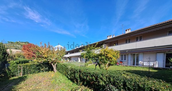 appartamento in vendita a Carobbio degli Angeli