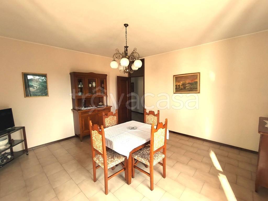 casa indipendente in vendita a Carobbio degli Angeli