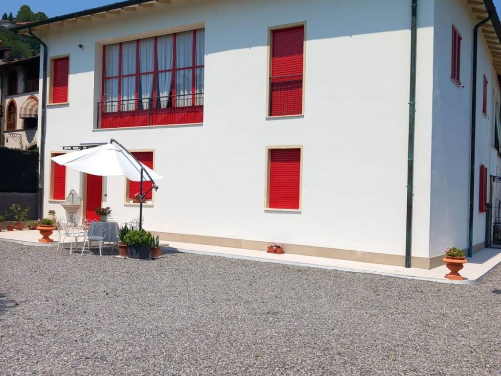 casa indipendente in vendita a Carobbio degli Angeli