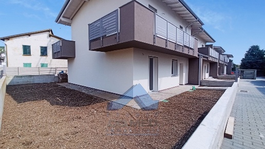 casa indipendente in vendita a Carobbio degli Angeli